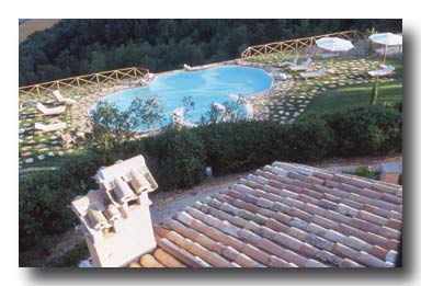 La piscina panoramica della dimora storica
